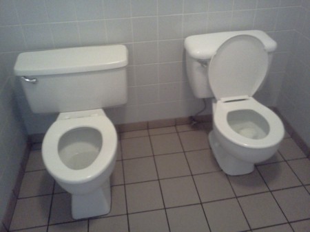 This is a picture who I find really original... This is probably a bathroom for a couple who knows... Anyway you have the choice ! 